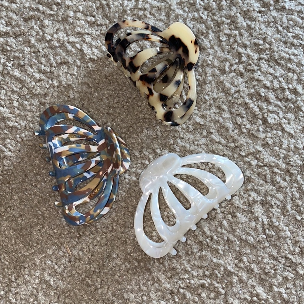 🌟Super cute Anthropology jaw clips🌟